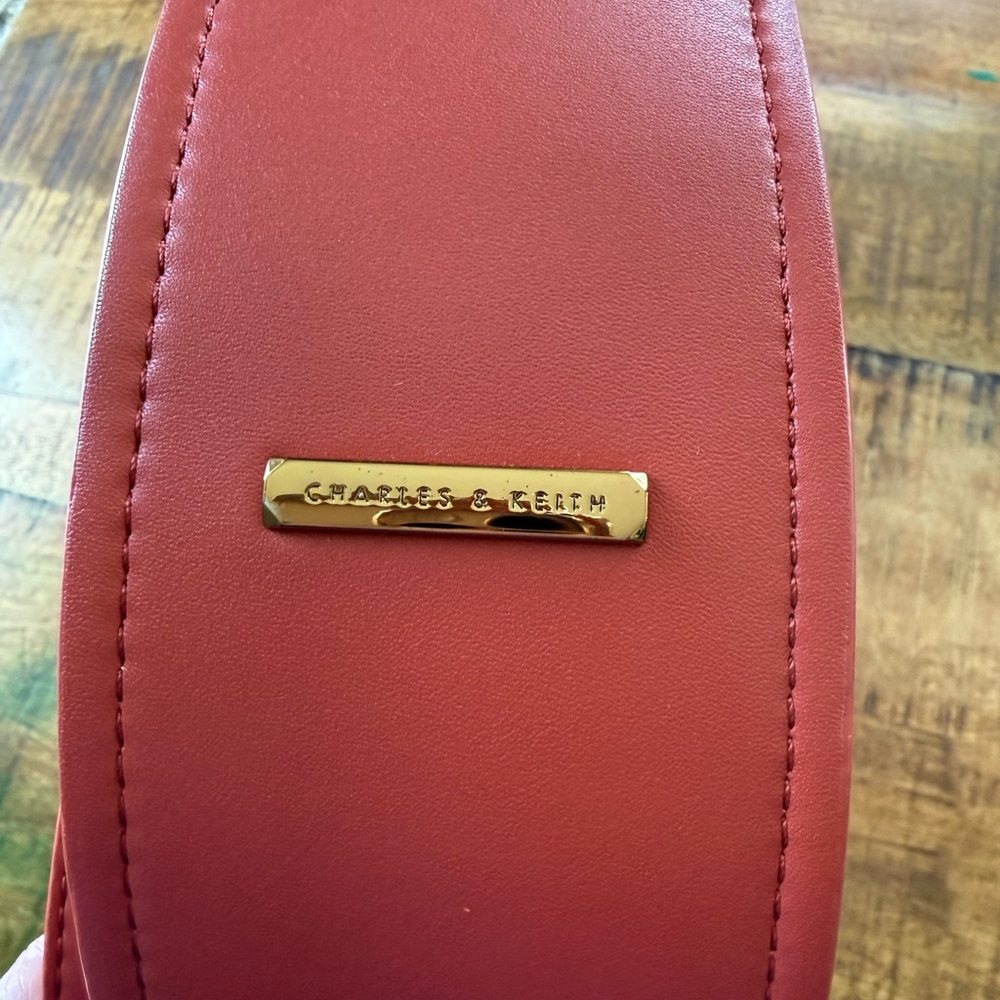 🆕 Charles & Keith Curved Edge‎ Tote Bag Burnt Orange Handbag - Picture 6 of 13